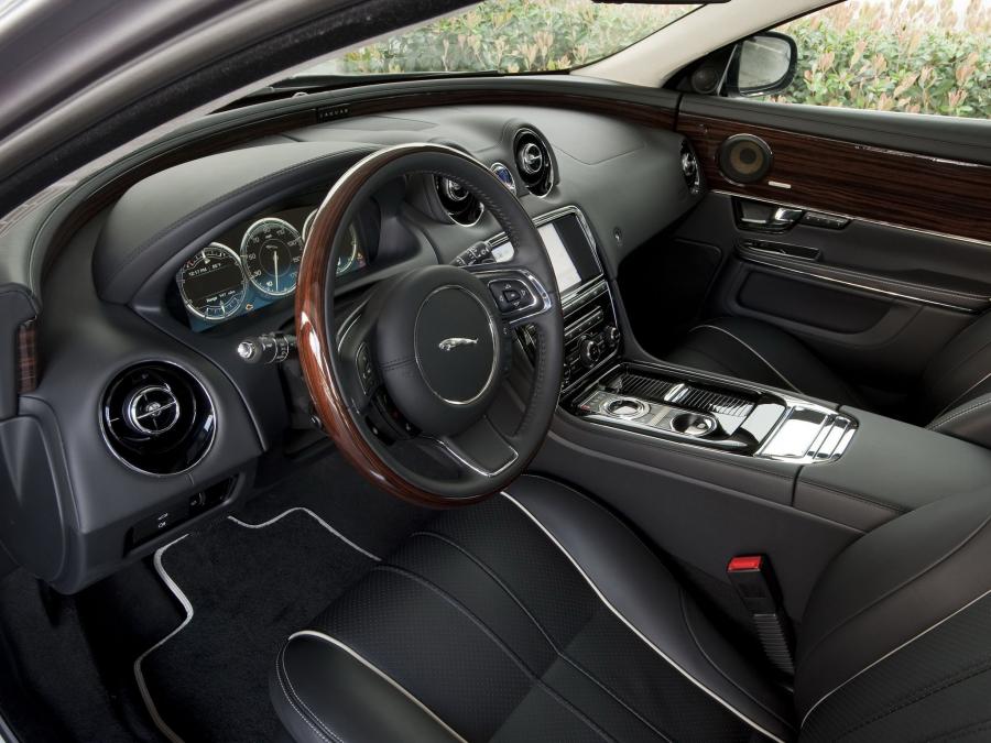  Jaguar XJL 2010 года  (US) (фото 32 из 41)